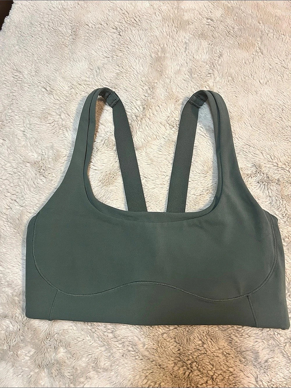 Stori. Green Sports Bra